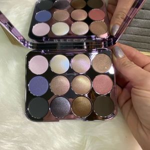 Becca Pearl Glow Shimmer eye pallet